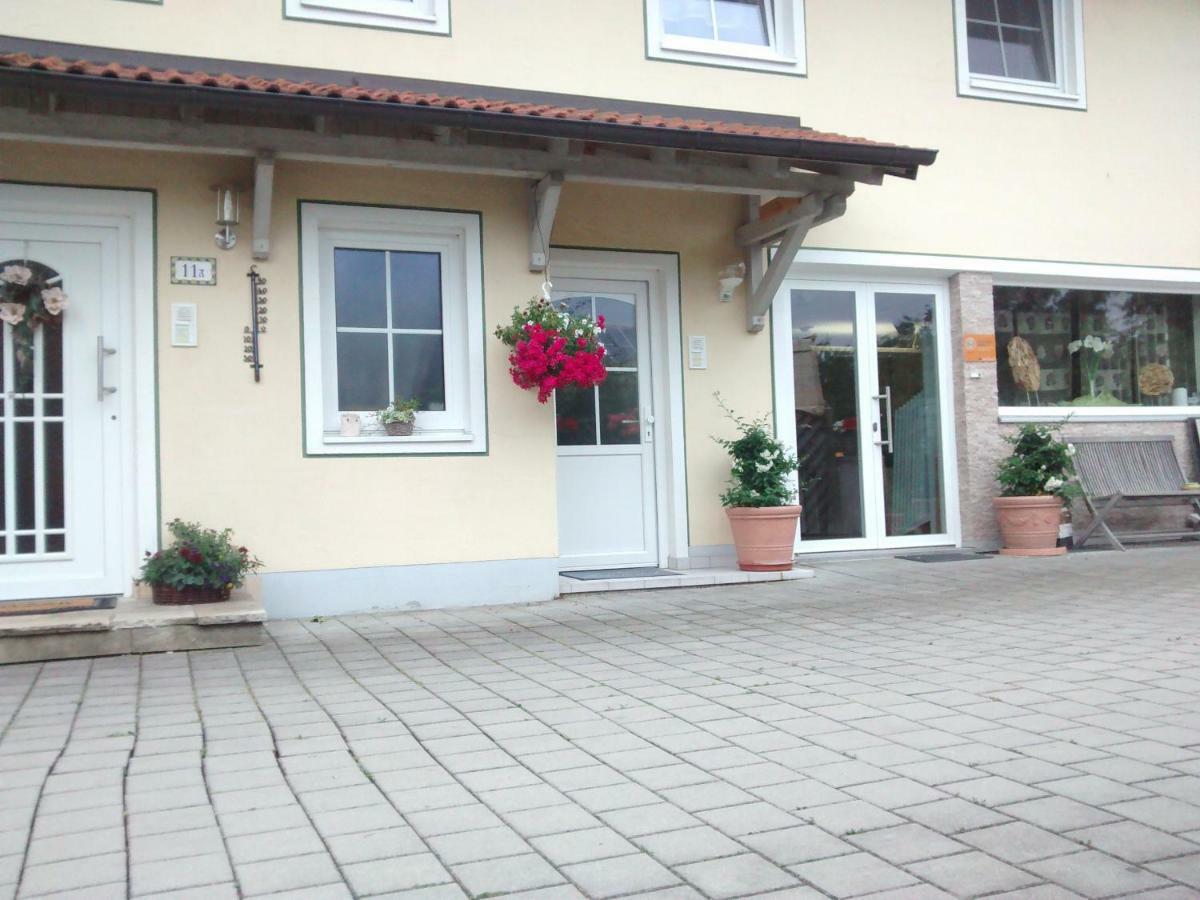 Gaestehaus Brunnerhof - Reisen Apartment Eitting Exterior photo